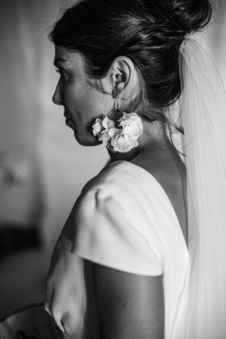 Une mariée sobre et élégante