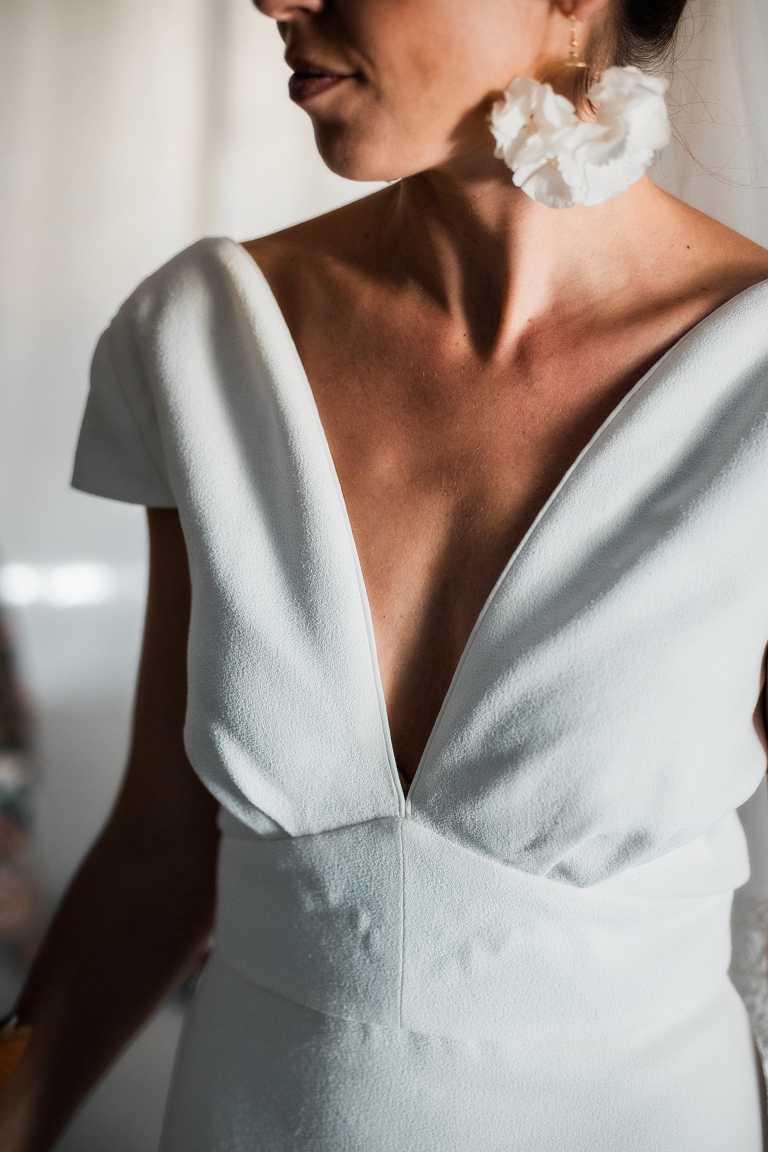 Une mariée sobre et élégante